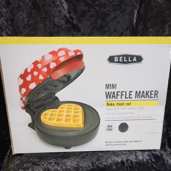 Bella Mini Waffle Maker Heart-shaped Waffles NEW in Box - Picture 2 of 4